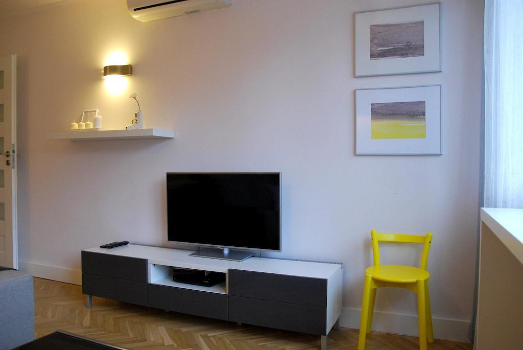 Warsawrent Hit Apartments Rum bild